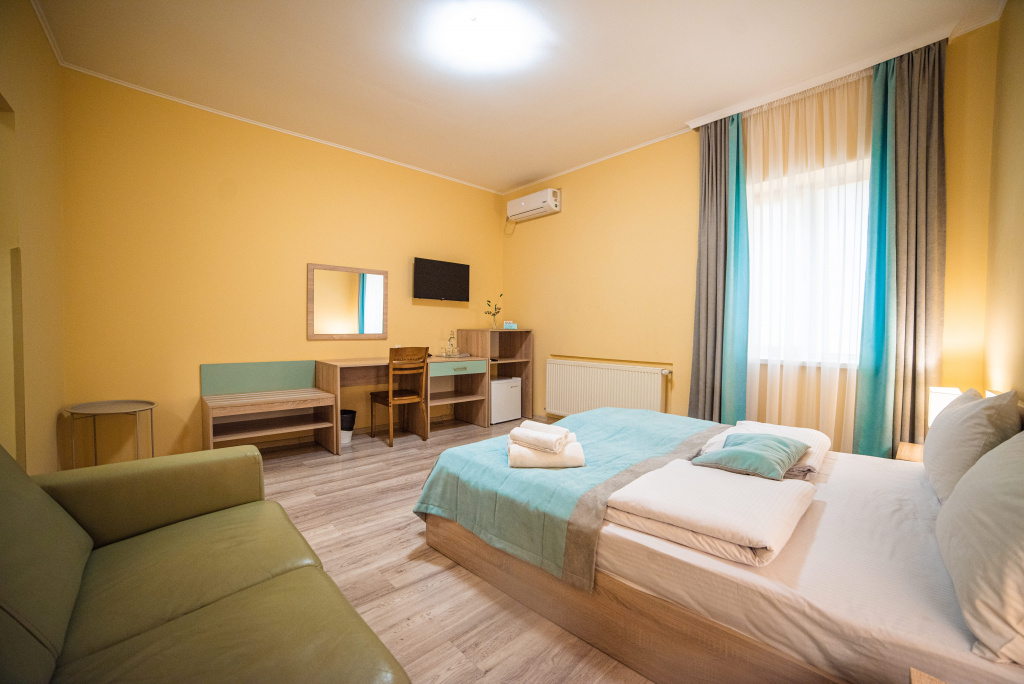 room-rent.jpg room-rent.jpg